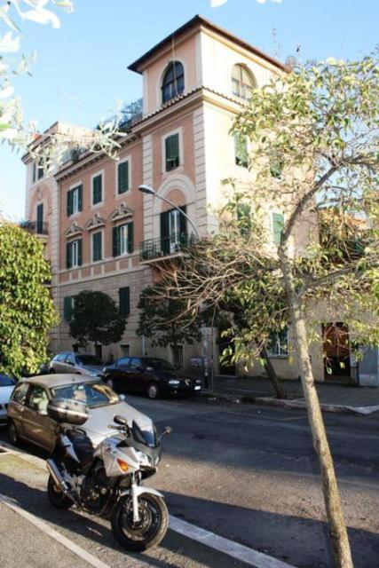 Tra Gianicolo E Trastevere Rzym Zewnętrze zdjęcie